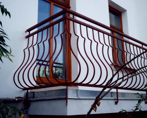 0063. zábradlí balkonu, kovářské prvky, činžovní dům, Brno
